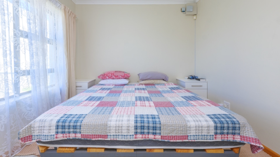 To Let 1 Bedroom Property for Rent in Agulhas Western Cape